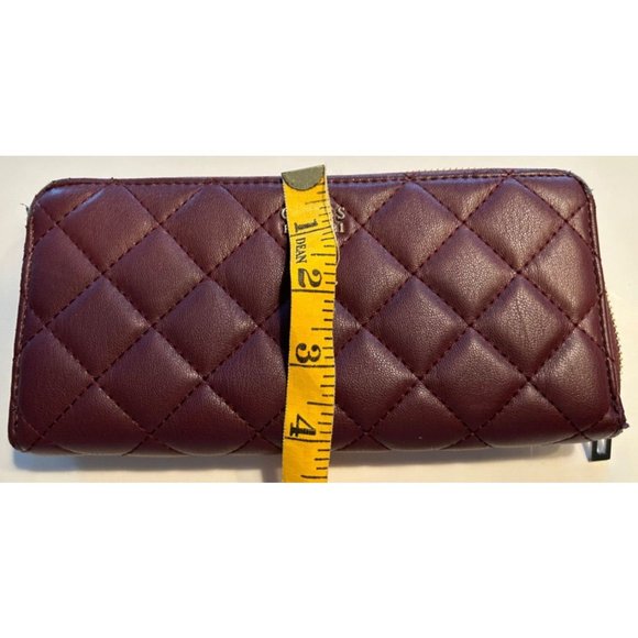 GUESS Women's Brown Patent Quilted Large Zip-Around Check Organizer Wallet - Picture 6 of 6